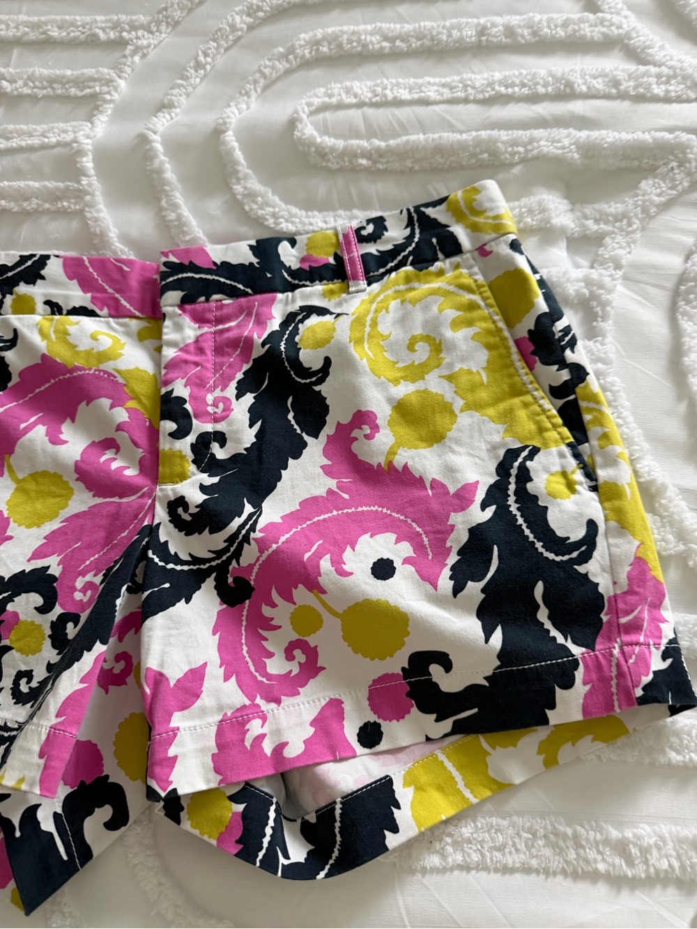 Banana Republic Pink Black Yellow Scroll-Print Bermuda Shorts - Picture 3 of 11